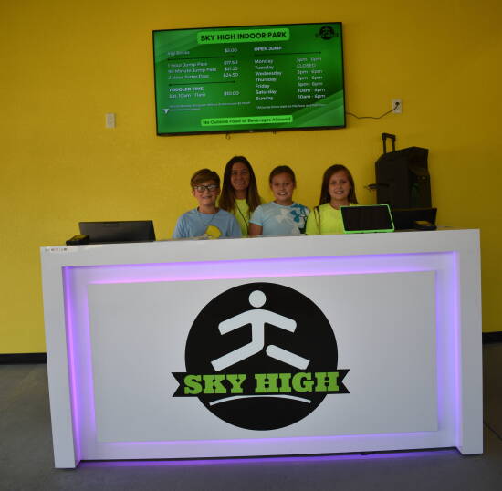 handelaar planter tentoonstelling Local News: Sky High Indoor Park is a new family business in Poplar Bluff  (9/20/22) | Daily American Republic